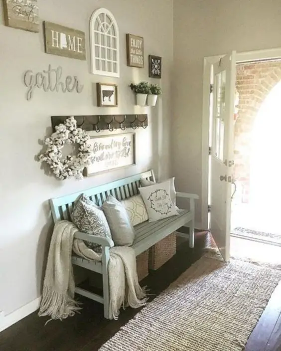 Entryway Decor