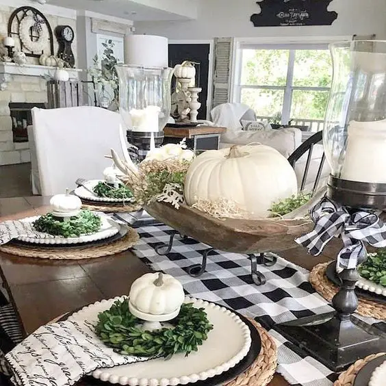 10 Amazing Fall Tablescape Ideas - DianneDecor.com