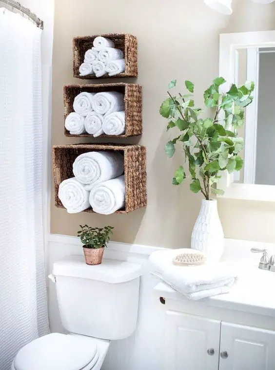 10 Decorative Ways to Display & Store Bath Towels