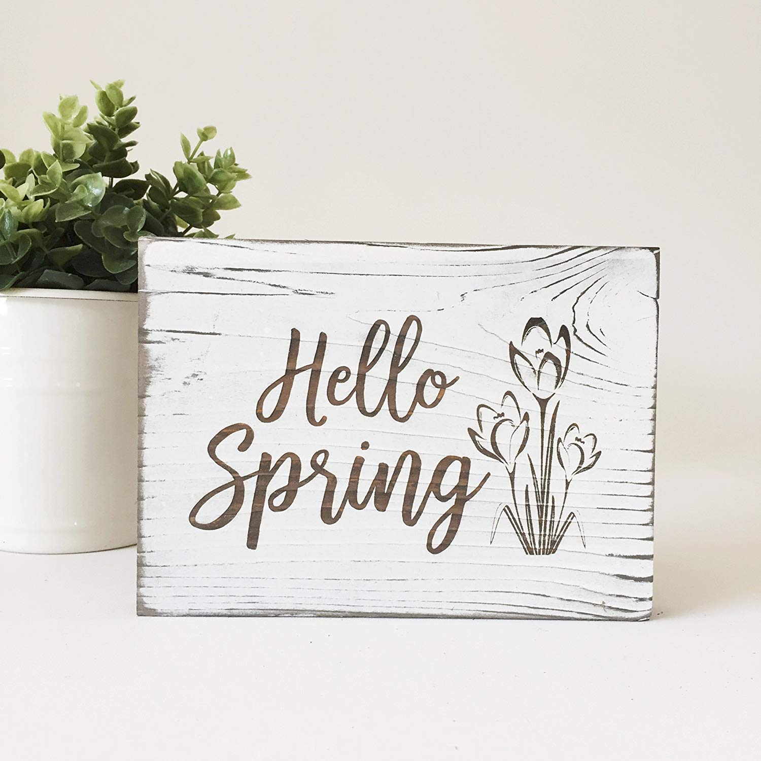 13 Charming Spring Wall Decor Ideas You'll Love - DianneDecor.com