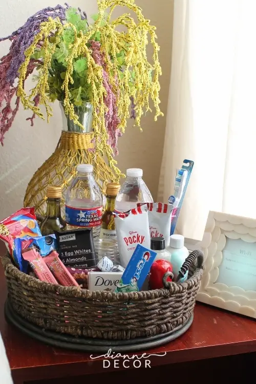 What To Put In A Guest Room Basket - DianneDecor.com