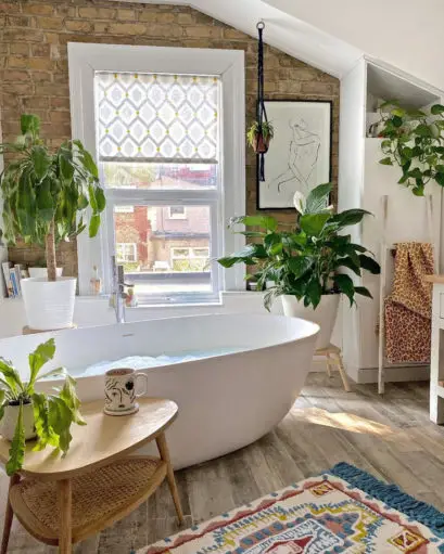 24 Bathroom Decorating Ideas You Should Try - DianneDecor.com