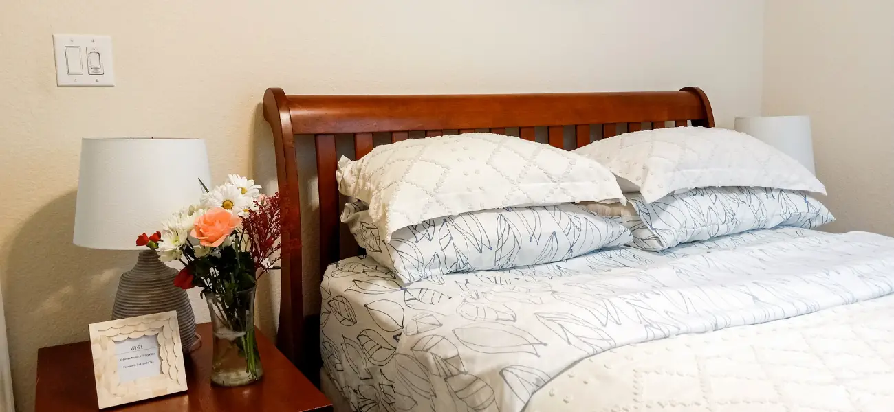what to put in a guest room