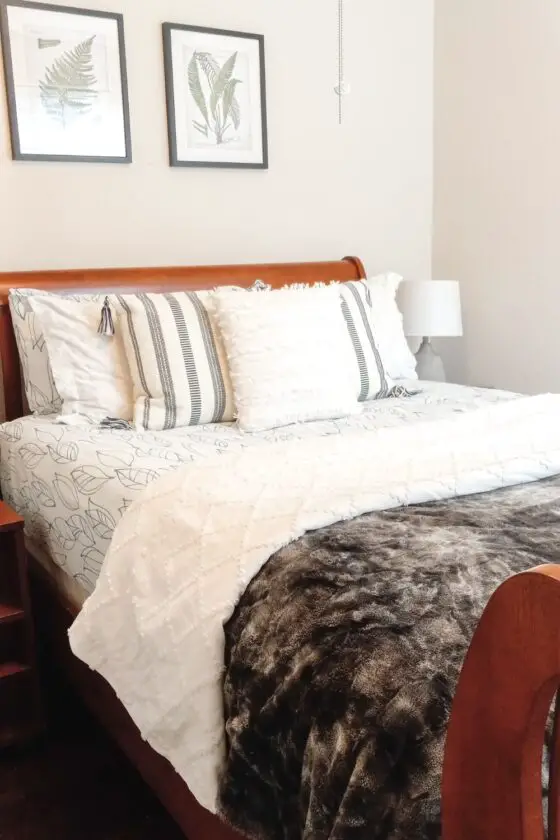 How To Make Your Duvet Fluffy and Full - DianneDecor.com