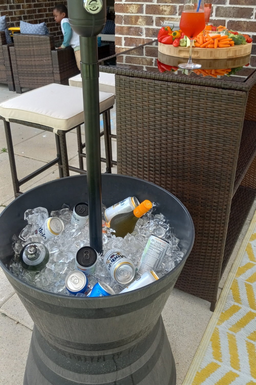 diy umbrella stand cooler