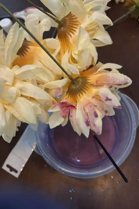 how to dye artificial flowers